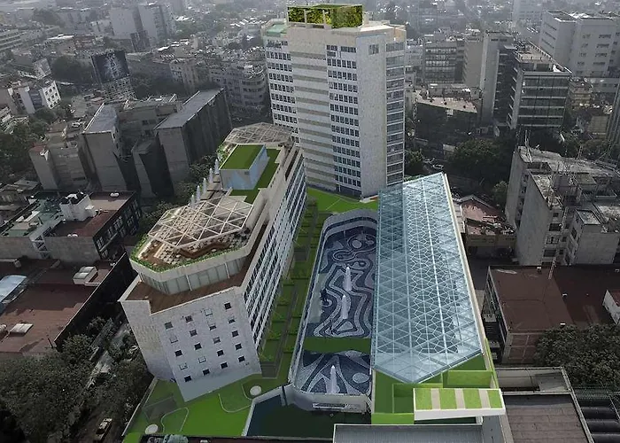 Wyndham Grand Hotel 5*