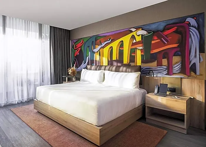 Wyndham Grand Hotel 5*