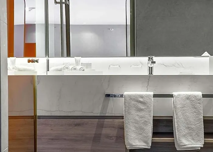 Wyndham Grand Hotel 5*